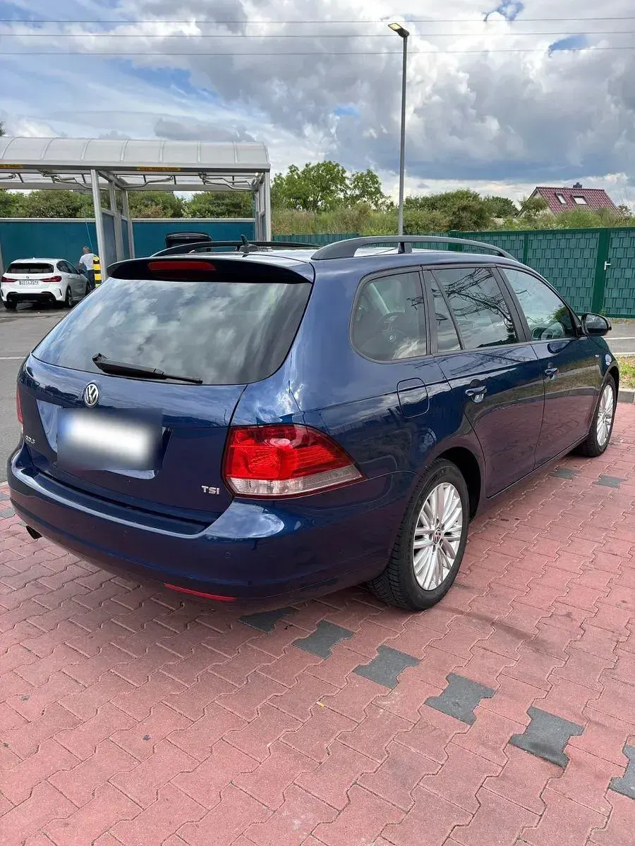 Gebraucht VW Golf VII Match 105 PS (77 kW) 2012 Blau Kombi