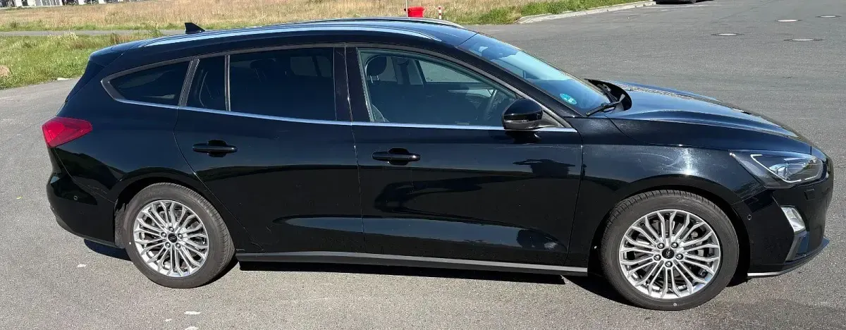 Używany Ford Focus Active 125 KM (91 kW) 2019 Czarny Kombi
