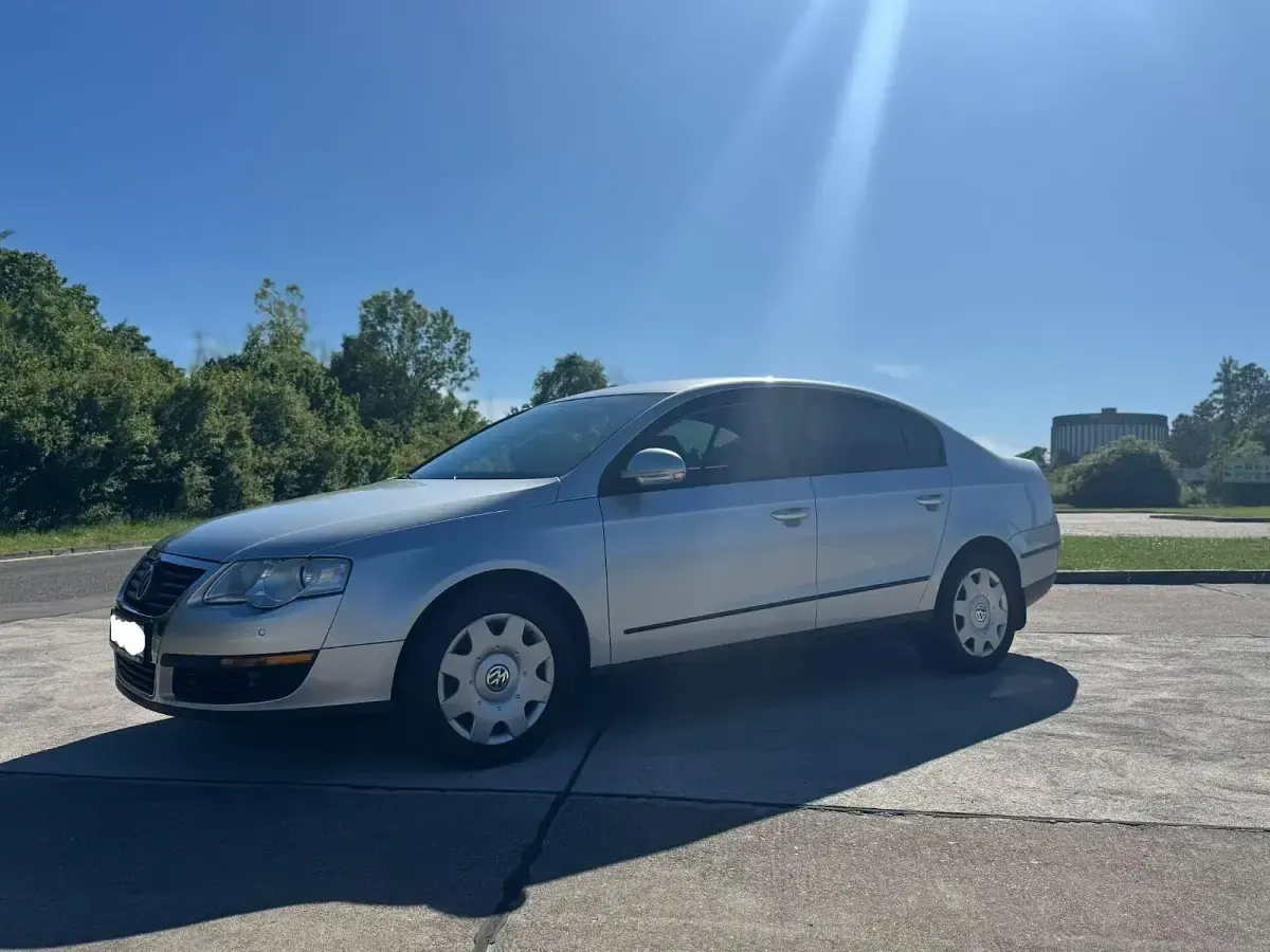 Gebraucht VW Passat Trendline 105 PS (77 kW) 2005 Grau Limousine