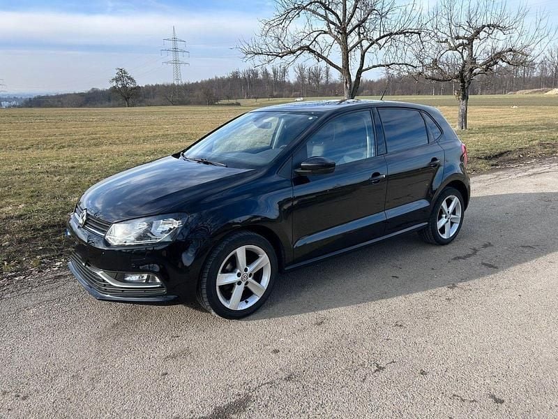 Gebraucht VW Polo Highline 90 PS (66 kW) 2015 Schwarz Kleinwagen