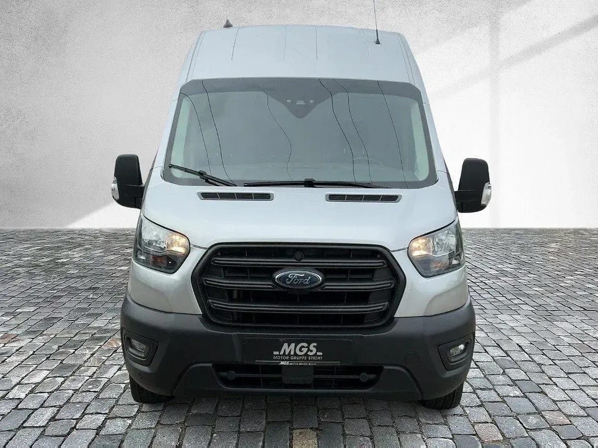 Używany Ford Transit Trend 170 KM (125 kW) 2022 Srebrny Sedan/Limuzyna