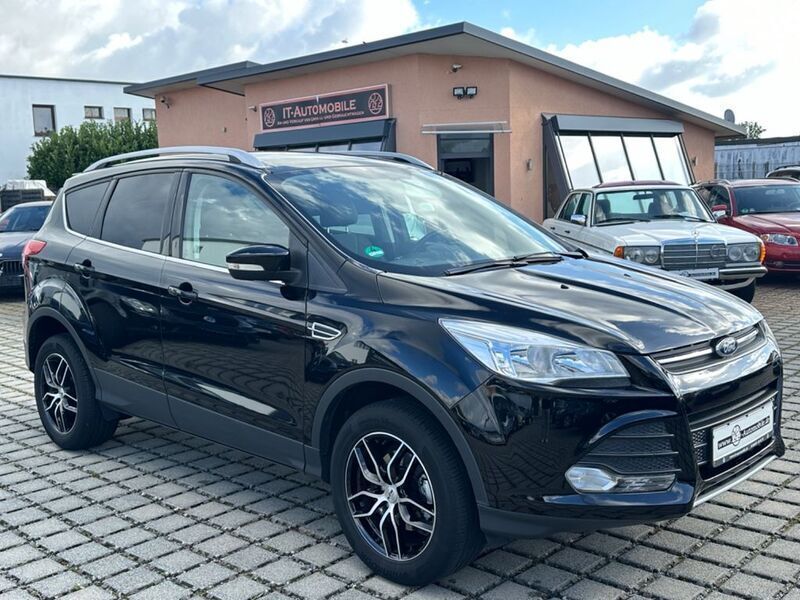 Schwarz Gebraucht 2016 Ford Kuga Trend SUV | 9.990 € (Fairer Preis) - Bild 1/4