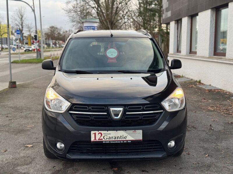 Gebraucht Dacia Lodgy Ambiance 90 PS (66 kW) 2017 Schwarz Van / Kleinbus