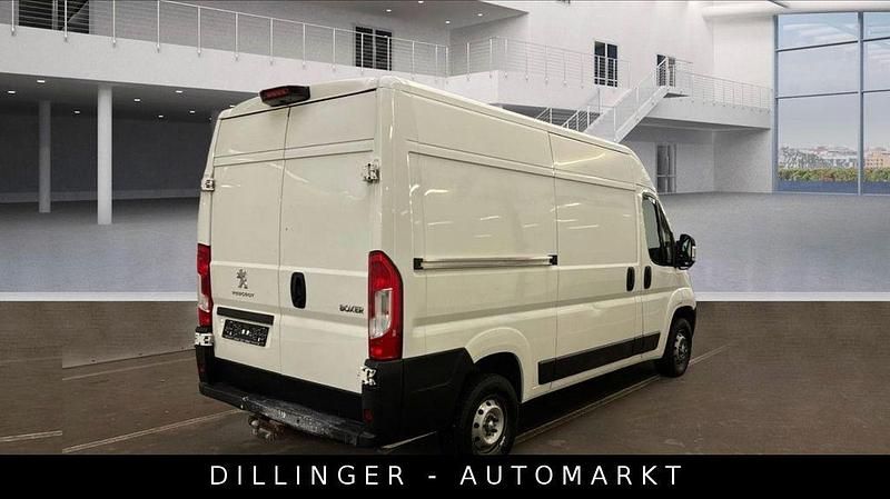 Gebraucht Peugeot Boxer Avantage 131 PS (96 kW) 2019 Weiß Van