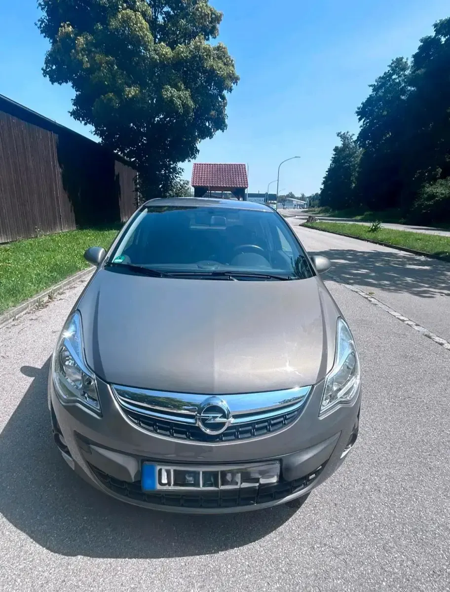 Gebraucht Opel Corsa 86 PS (63 kW) 2013 Braun Kleinwagen