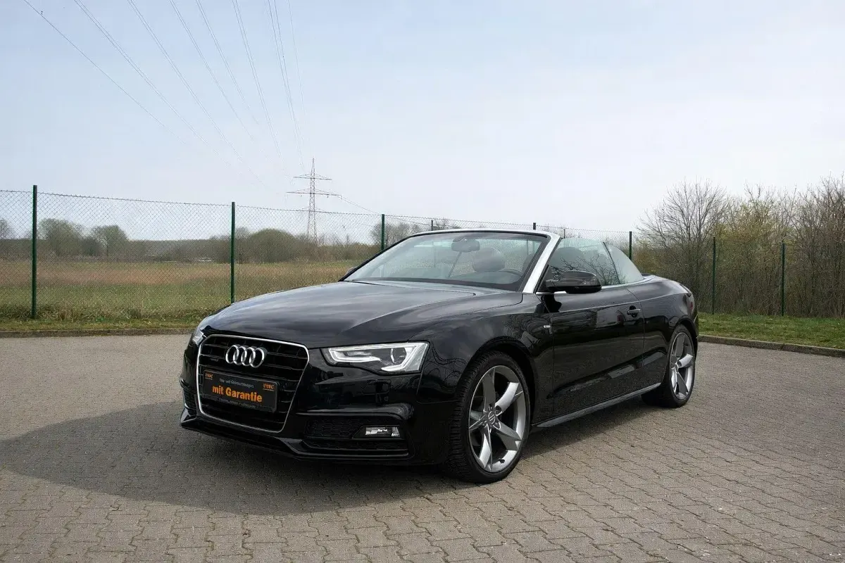 Gebraucht Audi A5 Cabriolet S-Line 190 PS (139 kW) 2016 Schwarz Cabrio