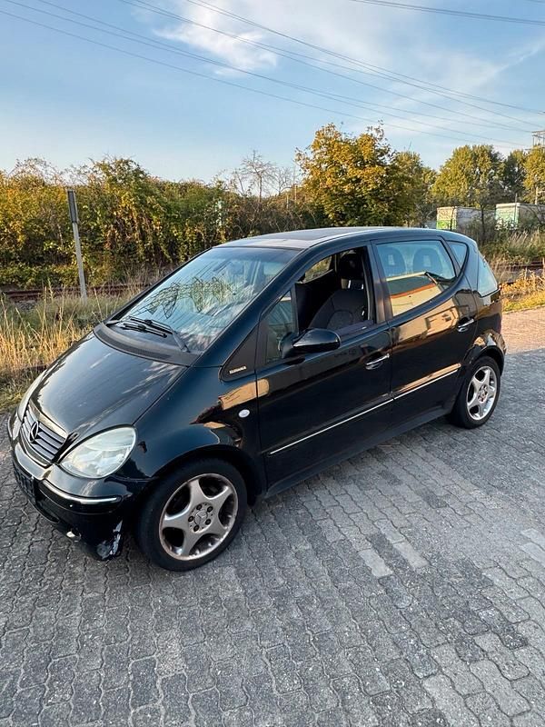 Schwarz Gebraucht 2002 Mercedes A160 Kleinwagen | 550 € (Fairer Preis) - Bild 1/4
