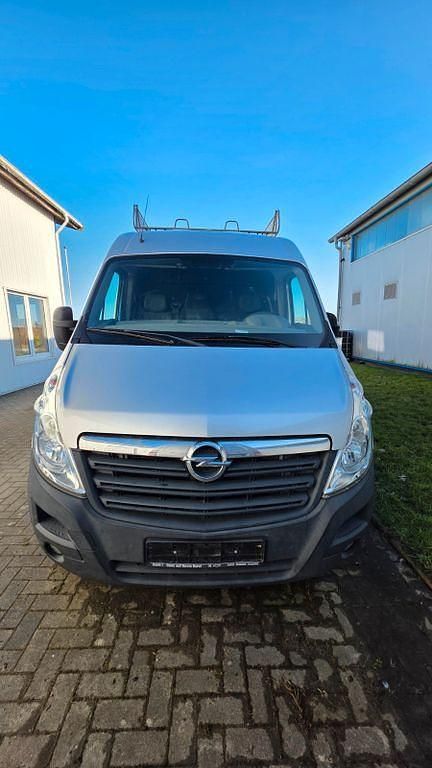 Gebraucht Opel Movano 131 PS (96 kW) 2017 Silber Van / Kleinbus