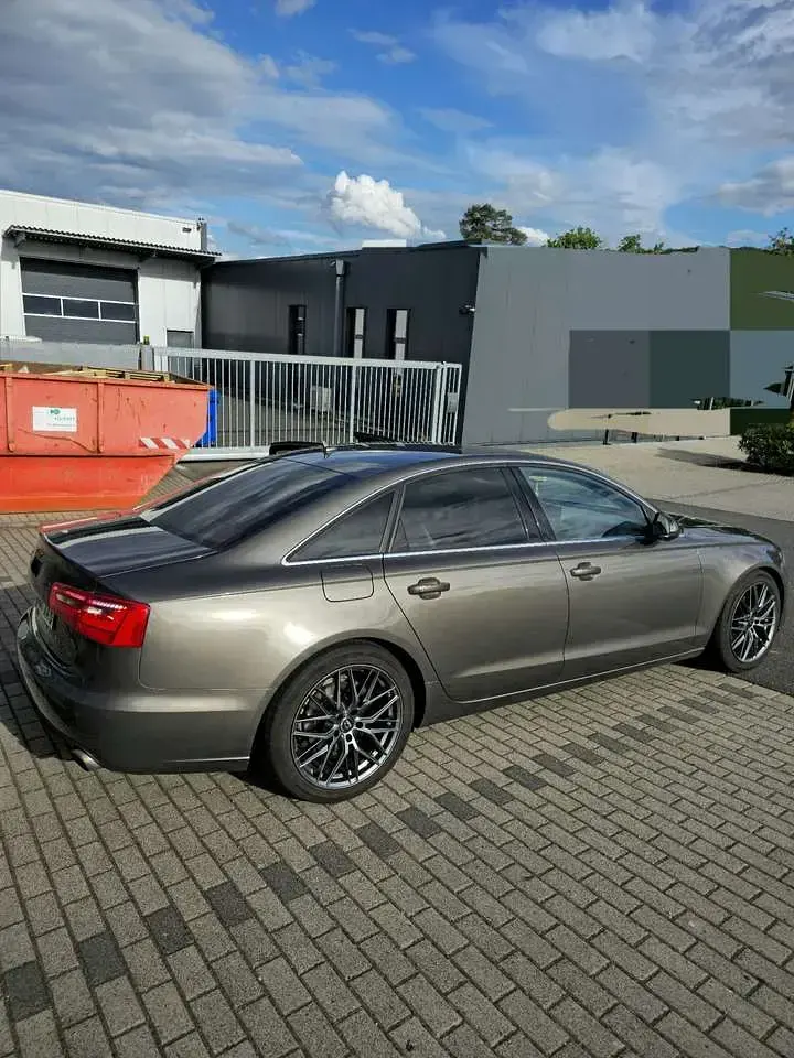 Gebraucht Audi A6 Business 179 PS (131 kW) 2013 Grau Limousine