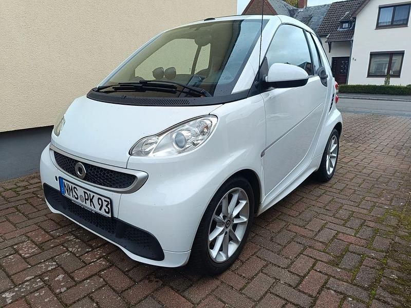 Weiß Gebraucht 2014 Smart ForTwo Cabrio Cabrio | 5.999 € (Guter Preis) - Bild 1/4