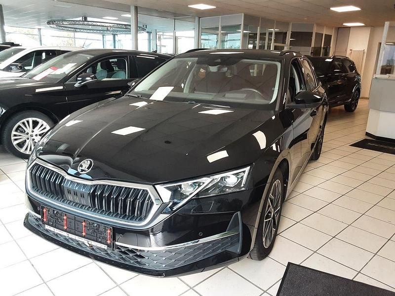 Schwarz Gebraucht 2024 Skoda Octavia Limousine | 29.990 € (Fairer Preis) - Bild 1/4