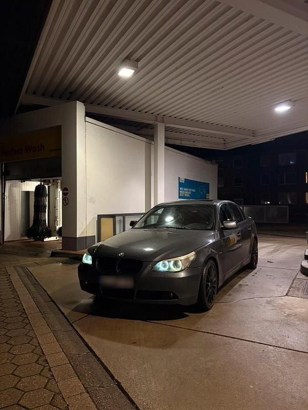 Gebraucht BMW 525 218 PS (160 kW) 2005 Grau Limousine