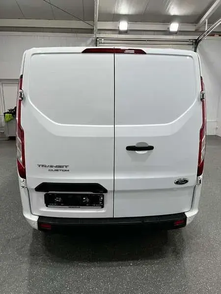 Gebraucht Ford 300 105 PS (77 kW) 2022 Weiß Van