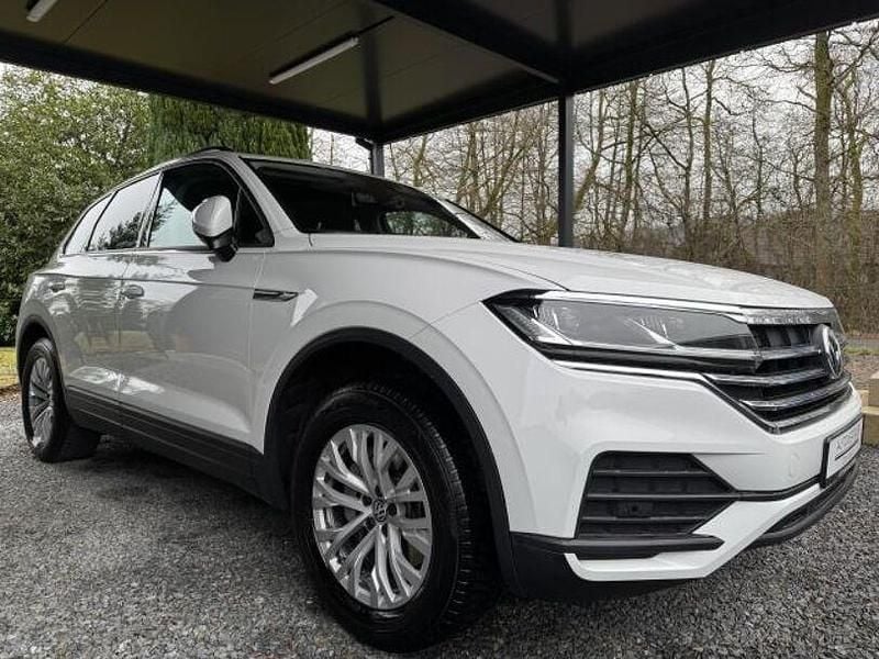 Gebraucht VW Touareg 231 PS (169 kW) 2019 Weiß SUV