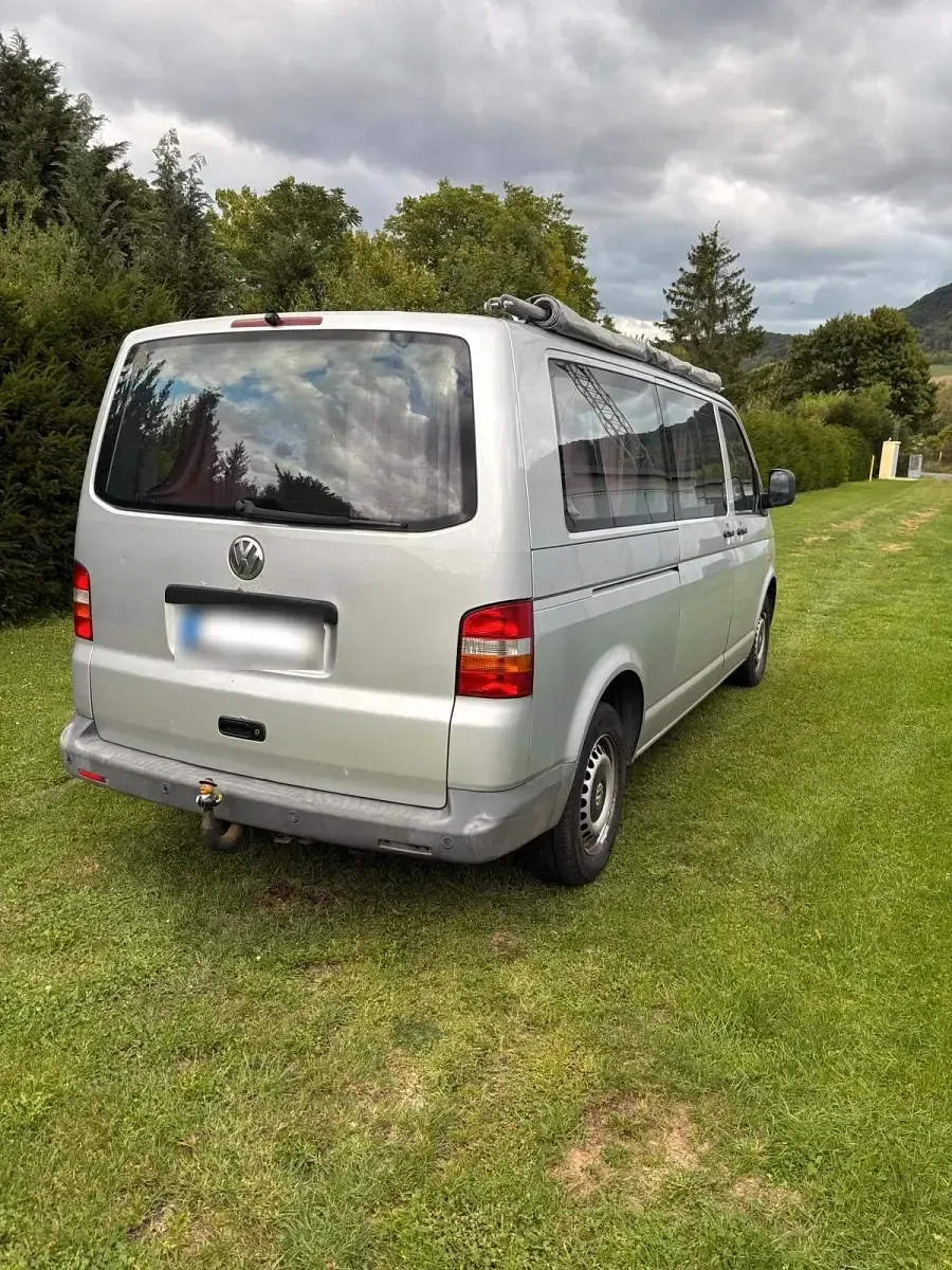 Używany VW Transporter 130 KM (95 kW) 2004 Srebrny Van