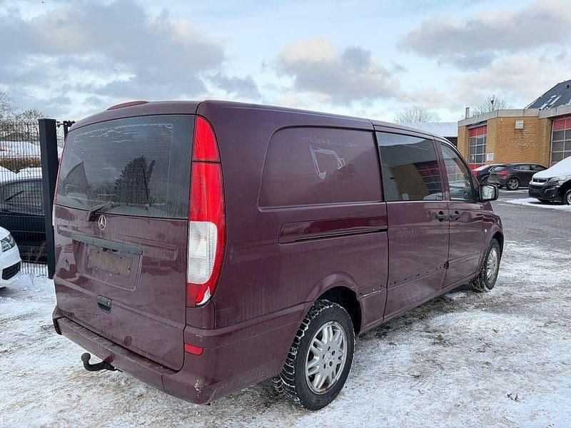 Gebraucht Mercedes Vito 136 PS (100 kW) 2012 Rot Van