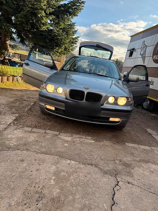 Gebraucht BMW 316 Compact 116 PS (85 kW) 2004 Grau Kleinwagen