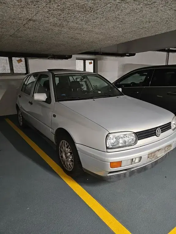 Brugt VW Golf III 75 HK (55 kW) 1997 Grå Sedan