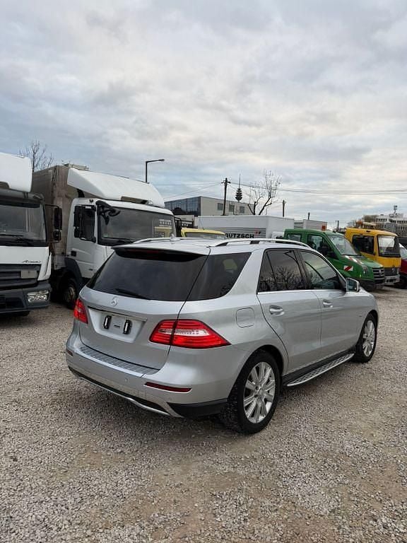 Gebraucht Mercedes ML350 258 PS (189 kW) 2012 Silber SUV