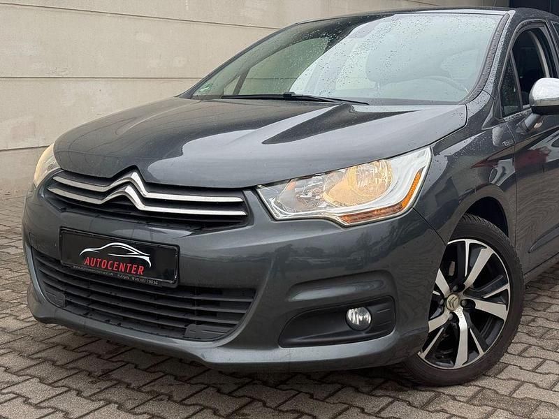 Gebraucht Citroën C4 SELECTION 114 PS (83 kW) 2014 Grau Limousine