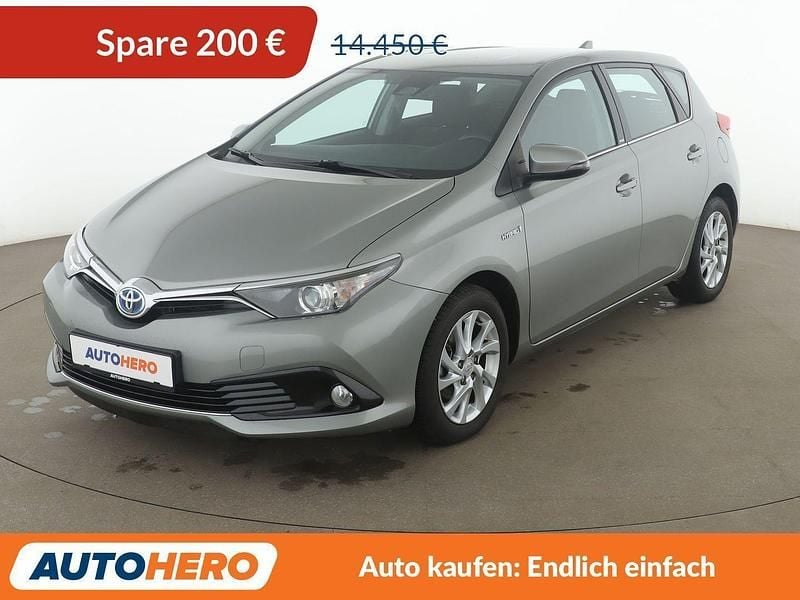 Grau Gebraucht 2016 Toyota Auris Hybrid Edition-S Limousine | 14.250 € (Fairer Preis) - Bild 1/3