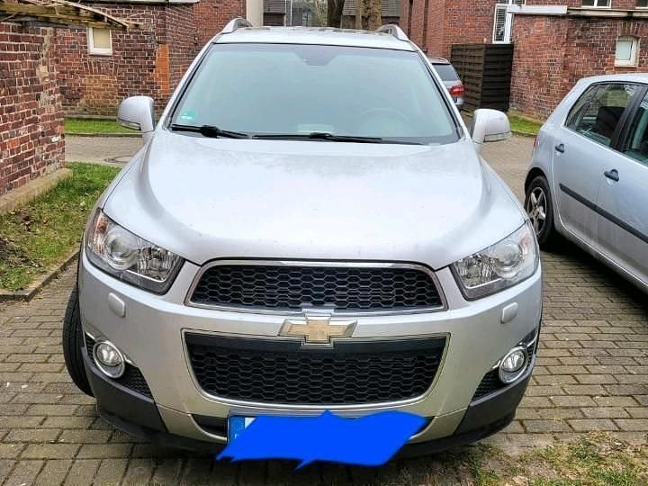 Grau Gebraucht 2012 Chevrolet Captiva SUV | 6.000 € (Superpreis) - Bild 1/4