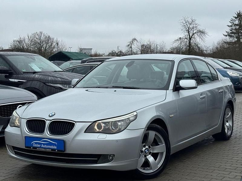 Gebraucht BMW 520 Shadowline 170 PS (125 kW) 2008 Silber Limousine
