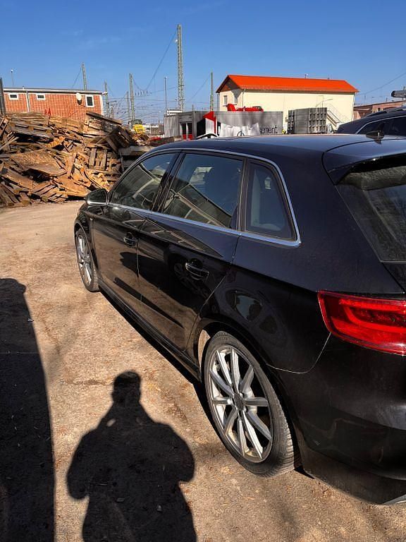 Gebraucht Audi A3 Sport 150 PS (110 kW) 2016 Schwarz Limousine