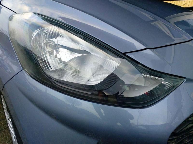 Neu Hyundai i10 Select 63 PS (46 kW) 2025 Rot Kleinwagen