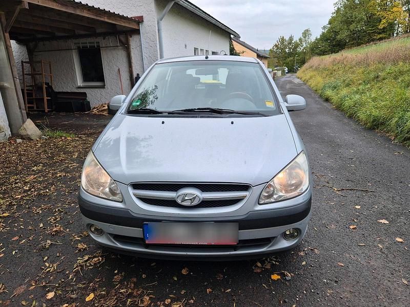Grau Gebraucht 2008 Hyundai Getz Kleinwagen | 1.500 € (Guter Preis) - Bild 1/4