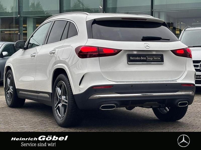 Gebraucht Mercedes GLA200 Advanced 163 PS (119 kW) 2025 Weiß SUV