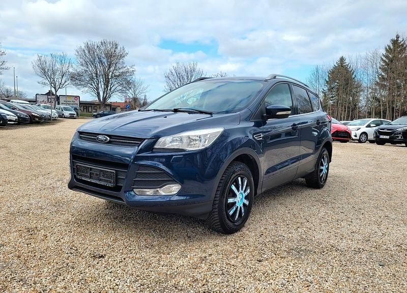 Gebraucht Ford Kuga Trend 150 PS (110 kW) 2015 Blau SUV