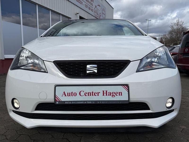 Gebraucht Seat Mii Cosmopolitan 60 PS (44 kW) 2017 Candyweiß Kleinwagen
