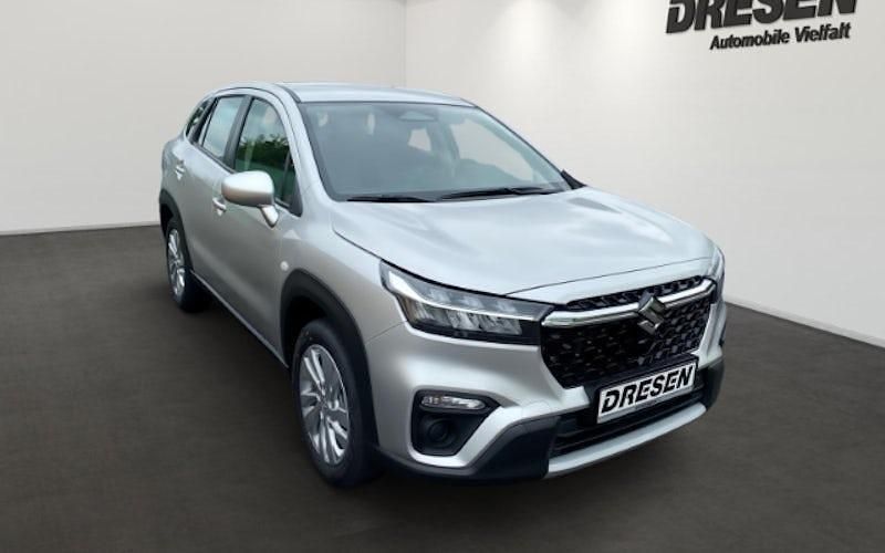 Neu Suzuki SX4 S-Cross 129 PS (94 kW) 2025 Silber SUV
