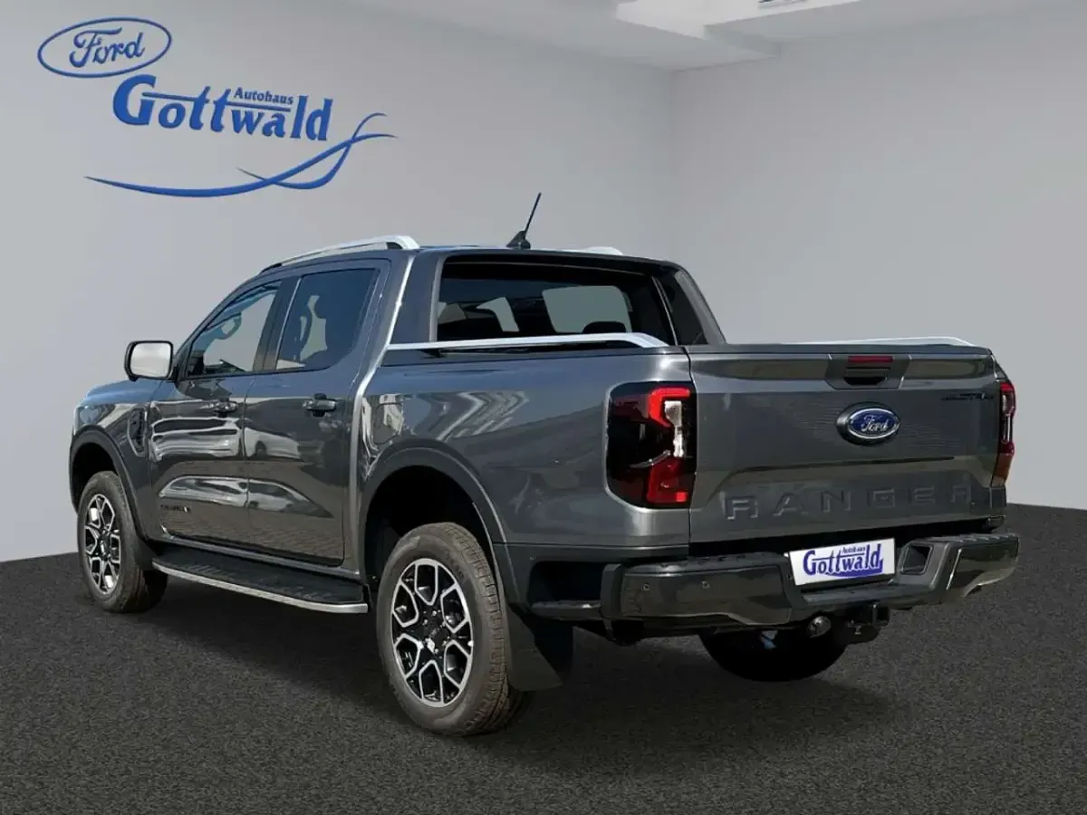 Gebraucht Ford Ranger Wildtrack 241 PS (177 kW) 2024 Carbonized gray/asher gray Pickup