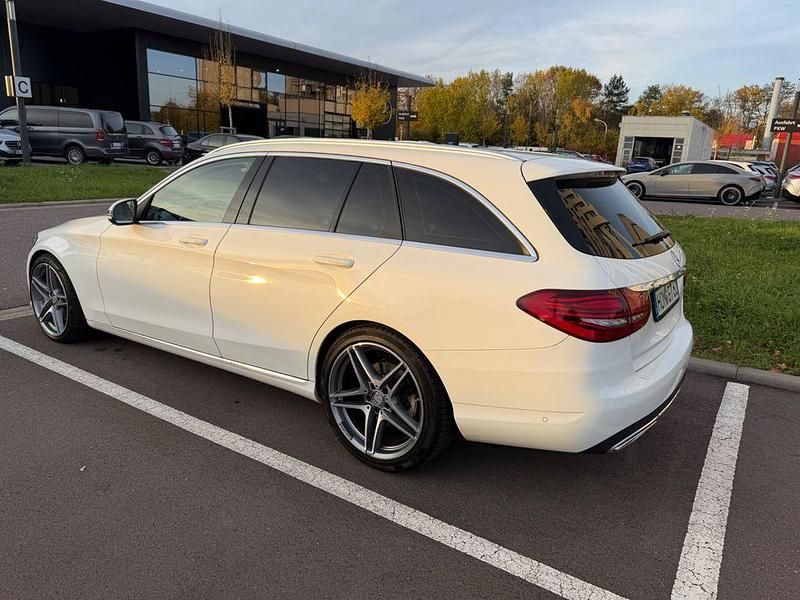 Gebraucht Mercedes C400 333 PS (244 kW) 2018 Weiß Limousine