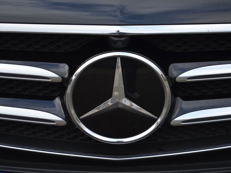 Gebraucht Mercedes E350 AMG 258 PS (189 kW) 2018 Obsidianschwarz Kombi