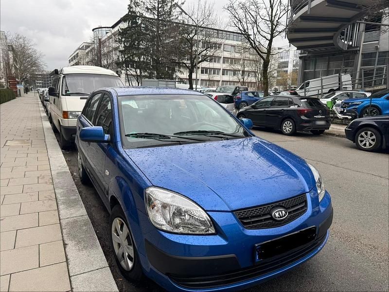 Gebraucht Kia Rio 97 PS (71 kW) 2005 Blau Kleinwagen