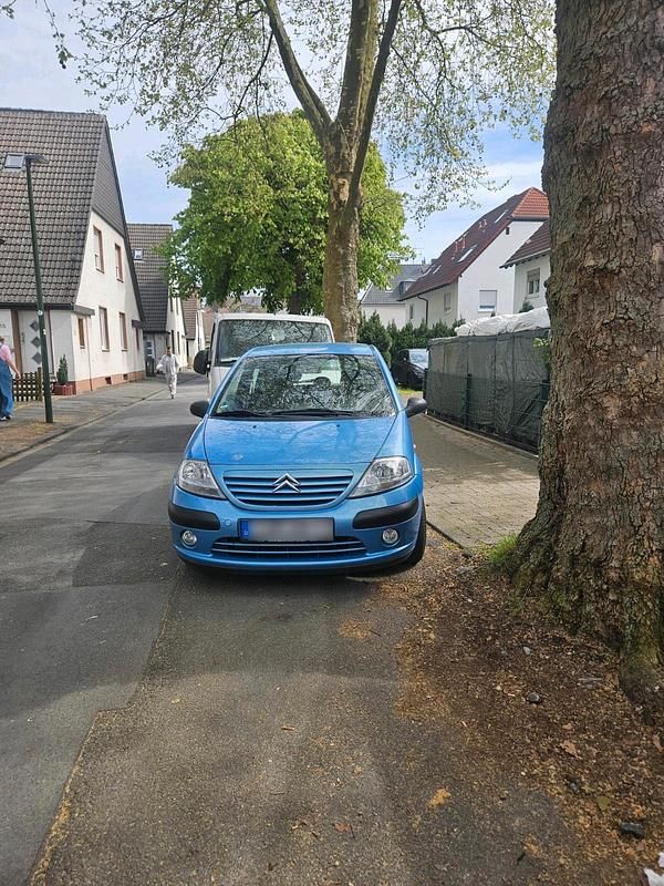 Second-hand Citroën C3 75 CP (55 kW) 2004 Albastru Hatchback