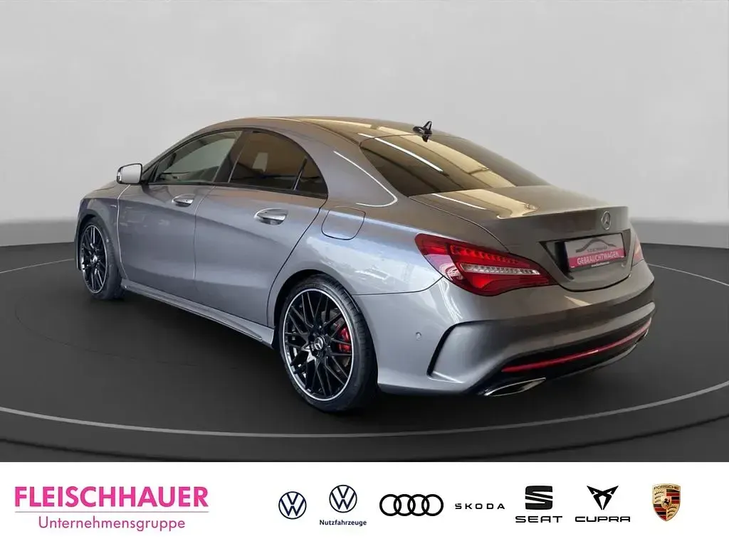 Gebraucht Mercedes CLA250 218 PS (160 kW) 2018 Grau Coupé
