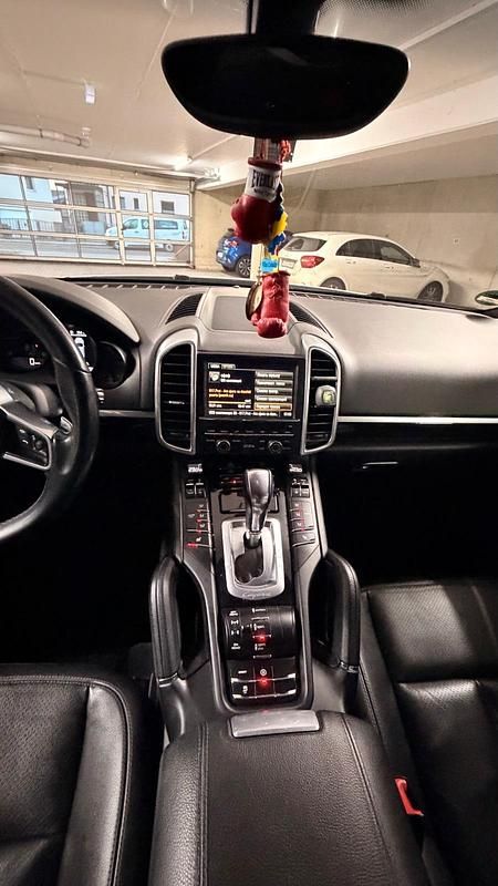 Gebraucht Porsche Cayenne 262 PS (192 kW) 2015 Weiß SUV