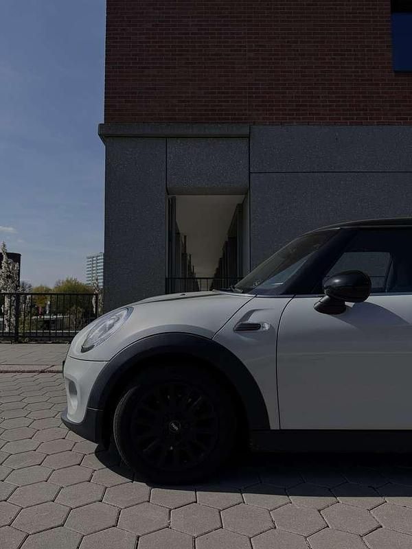 Second-hand Mini Cooper D 116 CP (85 kW) 2015 Argintiu Hatchback