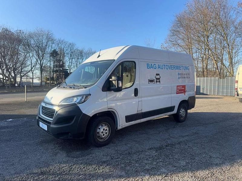 Gebraucht Peugeot Boxer S 120 PS (88 kW) 2023 Weiß Van
