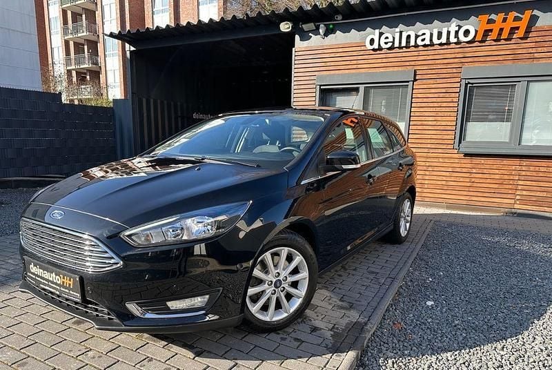 Gebraucht Ford Focus Titanium 182 PS (133 kW) 2015 Schwarz Limousine