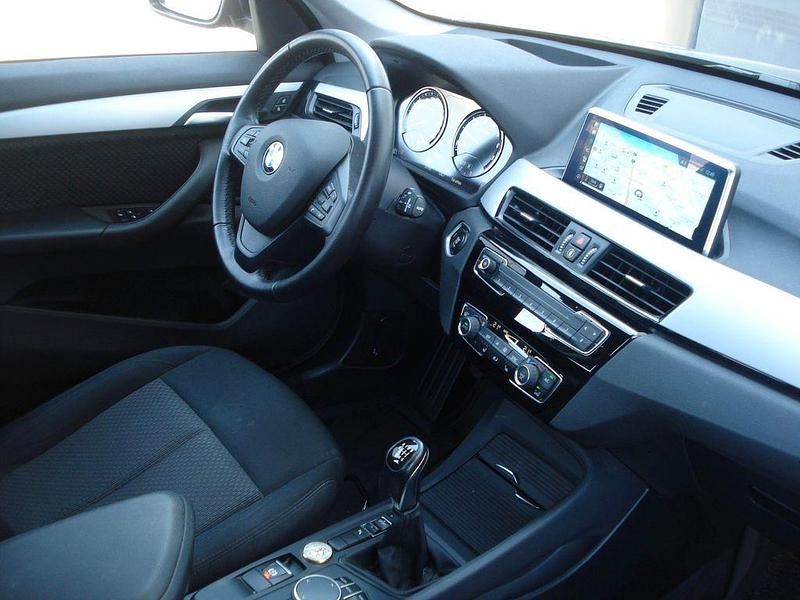 Gebraucht BMW X1 Advantage 140 PS (102 kW) 2018 Schwarz SUV