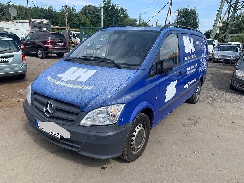 Weiß Gebraucht 2012 Mercedes Vito Van / Kleinbus | 5.000 € (Superpreis) - Bild 1/4