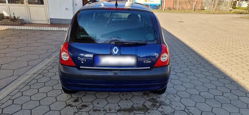 Gebraucht Renault Clio II 75 PS (55 kW) 2001 Blau Kleinwagen