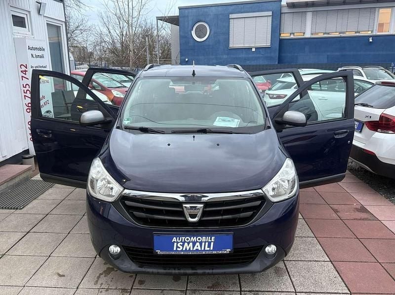 Blau marine Gebraucht 2015 Dacia Lodgy Celebration Van / Kleinbus | 4.999 € (Guter Preis) - Bild 1/4