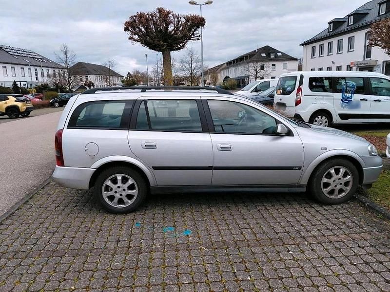 Usata Opel Astra 101 CV (74 kW) 2004 Argento Station wagon