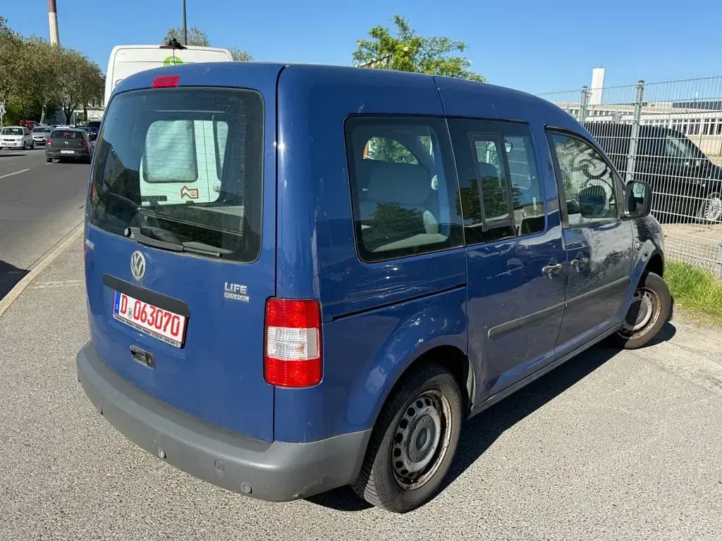 Używany VW Caddy Life 109 KM (80 kW) 2008 Niebieski Minivan